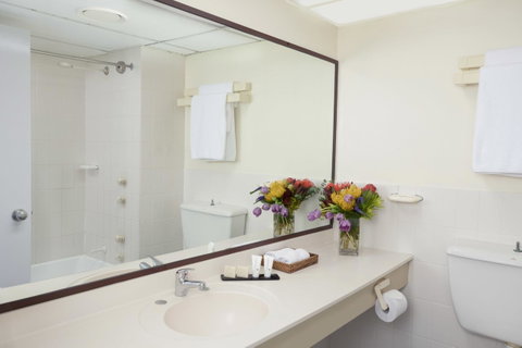 The Benson Hotel - Accommodation Broadbeach 14