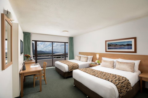 The Benson Hotel - Accommodation Broadbeach 6