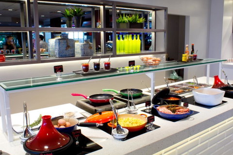The Benson Hotel - Accommodation Broadbeach 3