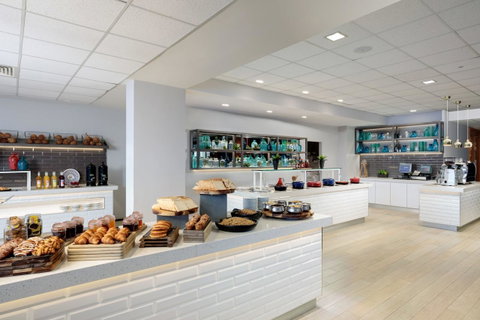 The Benson Hotel - Accommodation Broadbeach 8