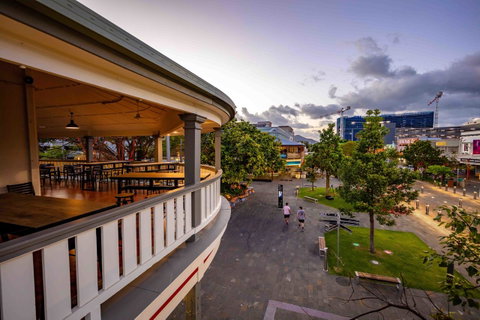 Hides Hotel - Accommodation Broadbeach 26