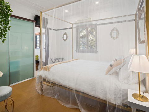Anville Court - Accommodation Broadbeach 9