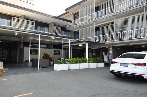Kangaroo Point Central Hotel & Apartments - Accommodation Broadbeach 3