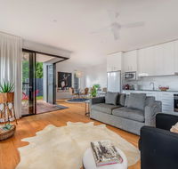 Sam's Buderim Mountain Guest House