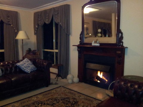 Waterview Gardens B&B - Accommodation Broadbeach 3
