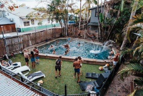 Why Not Backpackers - Accommodation Broadbeach 0