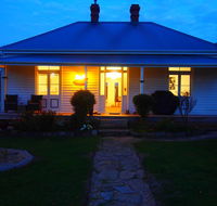 Windsor Cottage - Accommodation Broadbeach