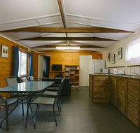 Wonboyn Cabins - Accommodation Broadbeach
