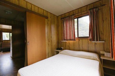 Wonboyn Cabins - Accommodation Broadbeach 3