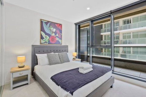 YARRA - YARRA Toorak Rd & Chapel St. Pool, Gym & Parking - Accommodation Broadbeach 2