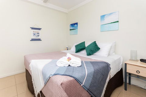 AirliediseNO Hills5min Walk 2 Port Of Airlie/Ferry TerminalWiFiNetflix - Accommodation Broadbeach 1