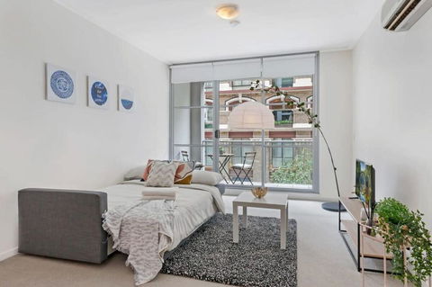 A Comfy & Modern Studio Near Darling Harbour - Accommodation Broadbeach 4