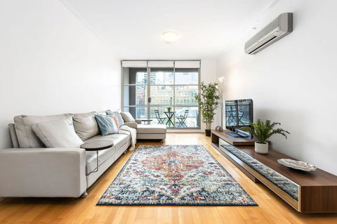 A Comfy Studio Next To Darling Harbour City Views - Accommodation Broadbeach 0
