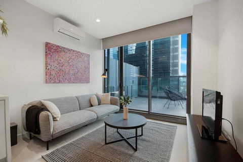 A Cosmopolitan Hub In CBD Centre - Accommodation Broadbeach 1
