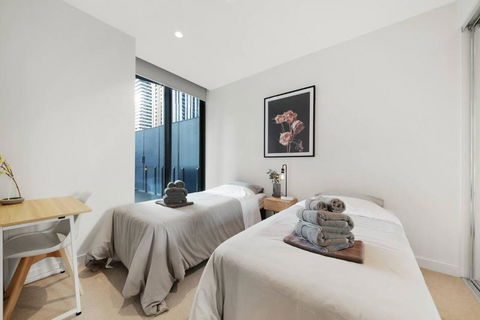 A Cosmopolitan Hub In CBD Centre - Accommodation Broadbeach 3