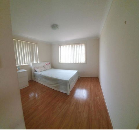 A Cosy Private Bedroom For You (2) - Accommodation Broadbeach 1