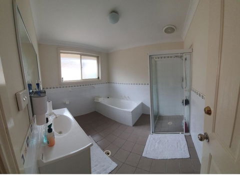 A Cosy Private Bedroom For You (2) - Accommodation Broadbeach 2