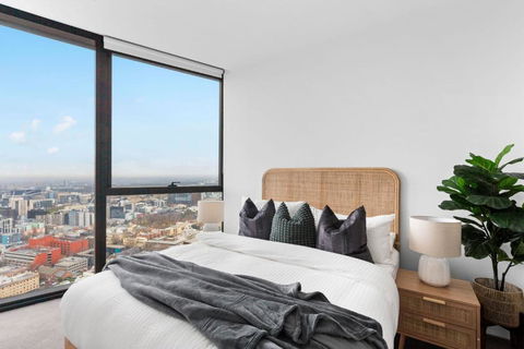 A Cozy 2BR Apt At Sapphire By The Gardens - Accommodation Broadbeach 0