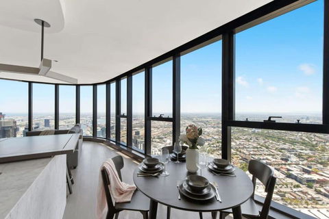 A Cozy 3BR Apt With Panoramic Views FREE Parking - Accommodation Broadbeach 2