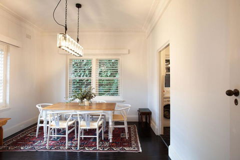 A Touch Of Pink, Bellevue Hill IH - Accommodation Broadbeach 3