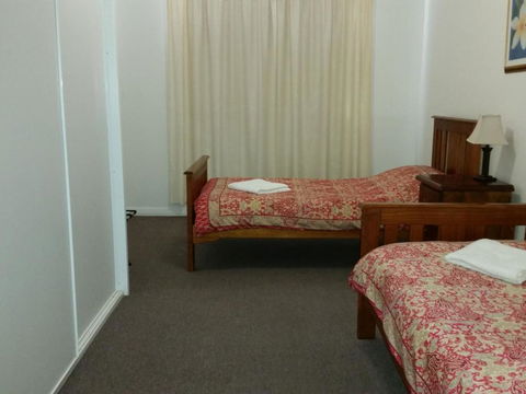 About Town Cottages - Accommodation Broadbeach 1