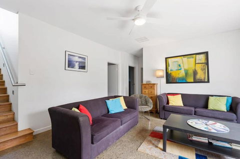 Absolute Luxury Beachfront - Middleton - BYO Linen - Accommodation Broadbeach 2