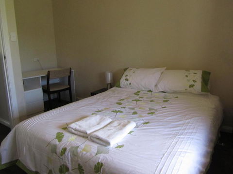Acacia Cottage - Accommodation Broadbeach 1