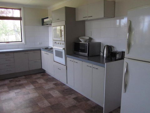 Acacia Cottage - Accommodation Broadbeach 3