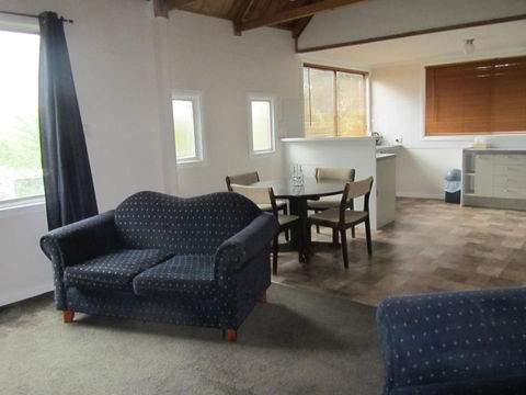 Acacia Cottage - Accommodation Broadbeach 4