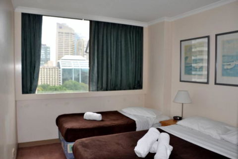 Accommodation Sydney: Hyde Park View 2 Bedroom 1 Bathroom Pet Friendly Apartment - Accommodation Broadbeach 0