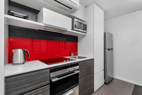 Adelaide CBD, East End Delight! Wifi, Central, Cafe - Accommodation Broadbeach 2