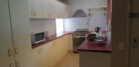 Affordable And Easy Access To Everything - Accommodation Broadbeach 3