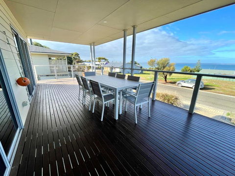 Africaine Voyage - Accommodation Broadbeach 2