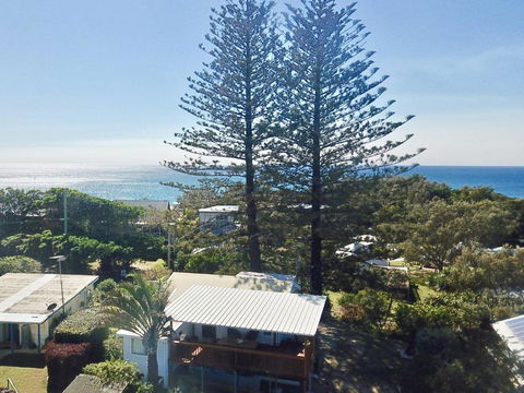 Ahoy Cottage By Discover Stradbroke - Accommodation Broadbeach 1
