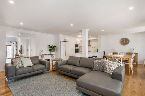 A Perfect Stay - Ocean Walk - Accommodation Broadbeach 1