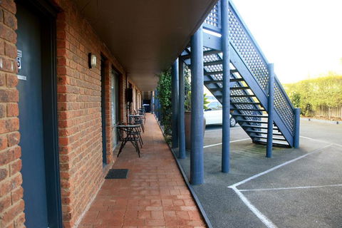 Admiral Motor Inn - Accommodation Broadbeach 4