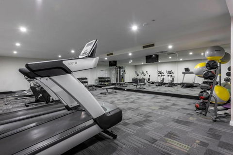 Amazing View In Large Apartment Barton ACT - Accommodation Broadbeach 2