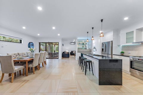Airlie Beach Home - Accommodation Broadbeach 3