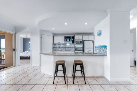 Airlie Ocean Paradise - Accommodation Broadbeach 2