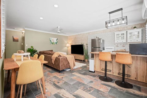 Akuli By The Sea Unit 3 - Accommodation Broadbeach 0