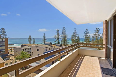 Akuna 23 6 Joffre Street - Accommodation Broadbeach 3