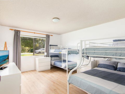 Akuna 3 Ground Floor Opposite Wallis Lake - Accommodation Broadbeach 4