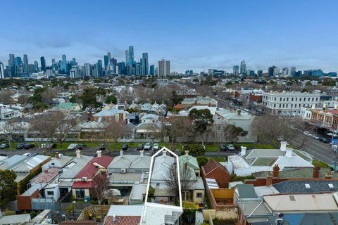 Albert Park Bayside Brilliance GRHM - Accommodation Broadbeach 2