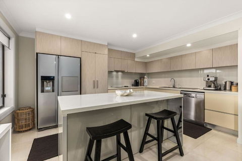Albion Blue By Experience Jervis Bay - Accommodation Broadbeach 4