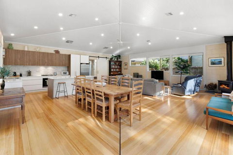 Alexander In Old Lonnie - Accommodation Broadbeach 1