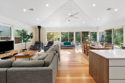 Alexander In Old Lonnie - Accommodation Broadbeach 2