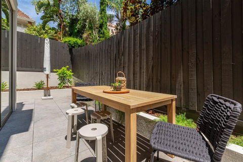 Alexandra Elegance - Riverside Living In Style - Accommodation Broadbeach 1