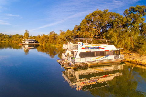 All Seasons Houseboats - Accommodation Broadbeach 2
