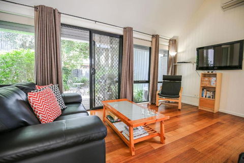 Allambie Cottages - Villa 2 - Accommodation Broadbeach 0
