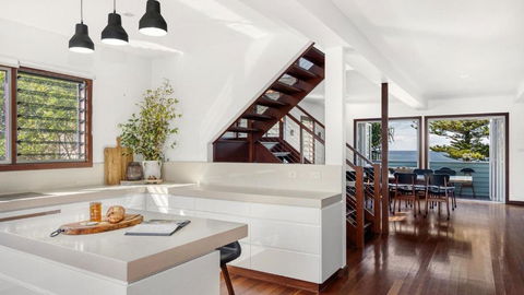 Allawah Cottage - Most Popular Beach House - Accommodation Broadbeach 3